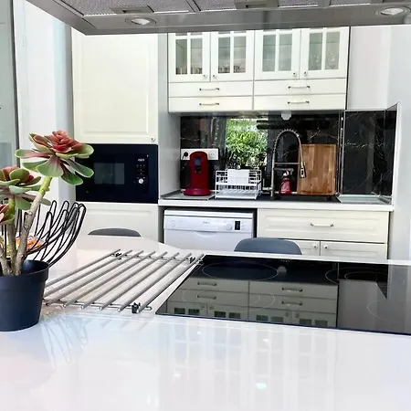 Villa Magnifique De 110m2 - Grand Parking- Pas Loin De Paris *
