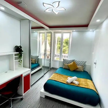 Villa Magnifique De 110m2 - Grand Parking- Pas Loin De Paris *